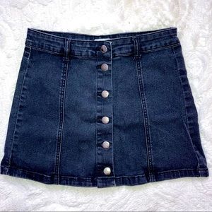 🖤 Black Button Down Skirt 🖤